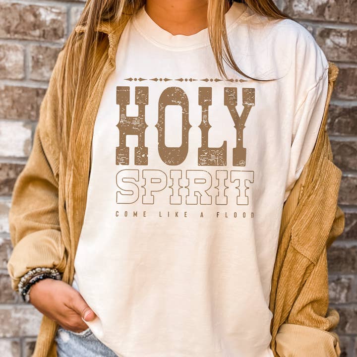 T-shirt con grafica cristiana Holy Spirit per la vendita all'ingrosso da parte di Never Lose Hope Designs