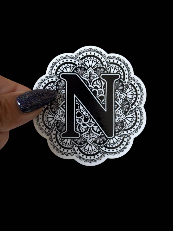 Vinyl-Aufkleber mit Buchstabe N für den Großhandel von I Will Cut You Creations