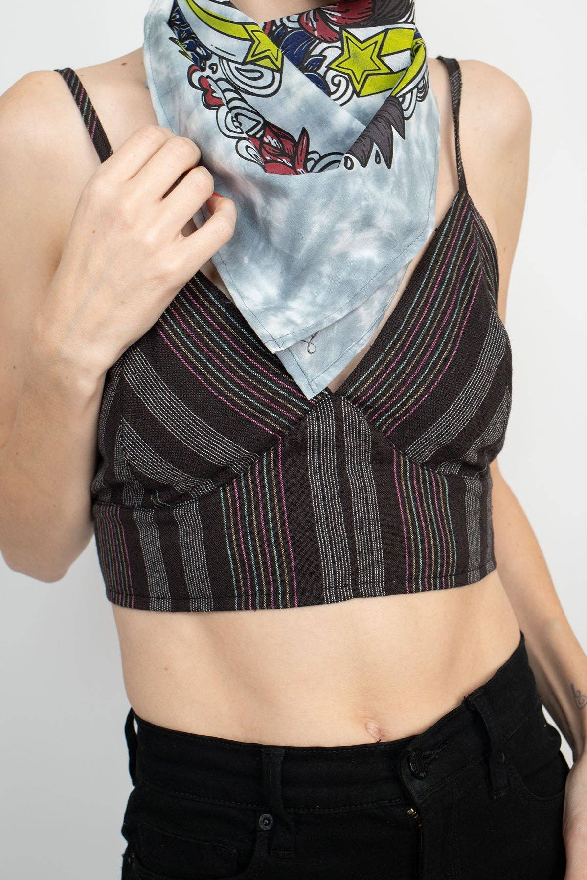 Lakhays Collection Inc. – wholesale Bandana – Women's – Floral Peace Sign Bandana: 12pcs/Pkt6