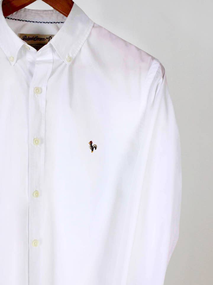 Weißes Oxford-Hemd gewaschen für den Großhandel von Patadegayo