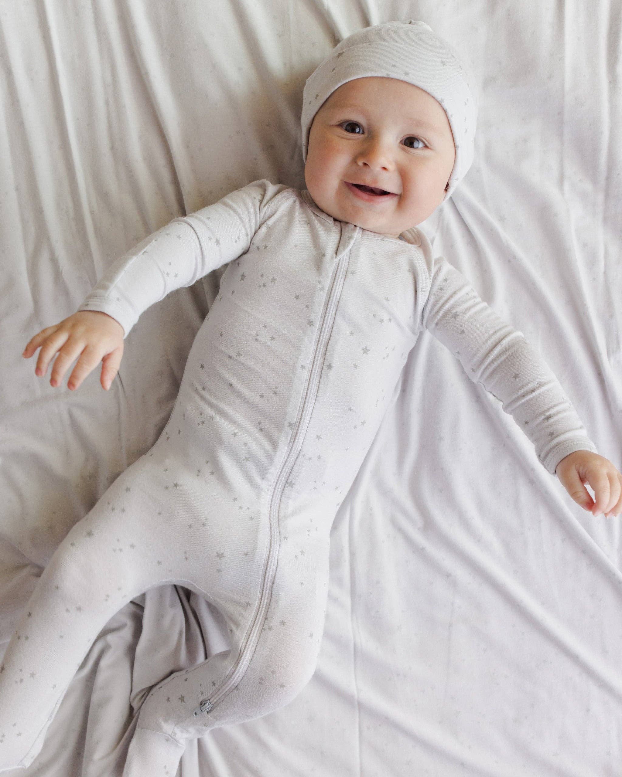 Quincy Mae - Wholesale Jumpsuit - Baby - Modal Zip Footie Stars Fog2