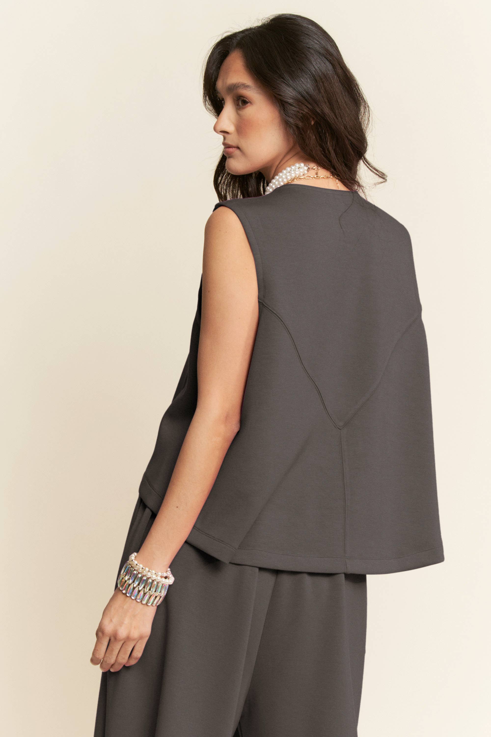 Davi & Dani - Vendita all'ingrosso Pantalone - Donna - SET DI PANTALONI IN TINTA UNITA CON SCOLLO ROTONDO E CINTURA12