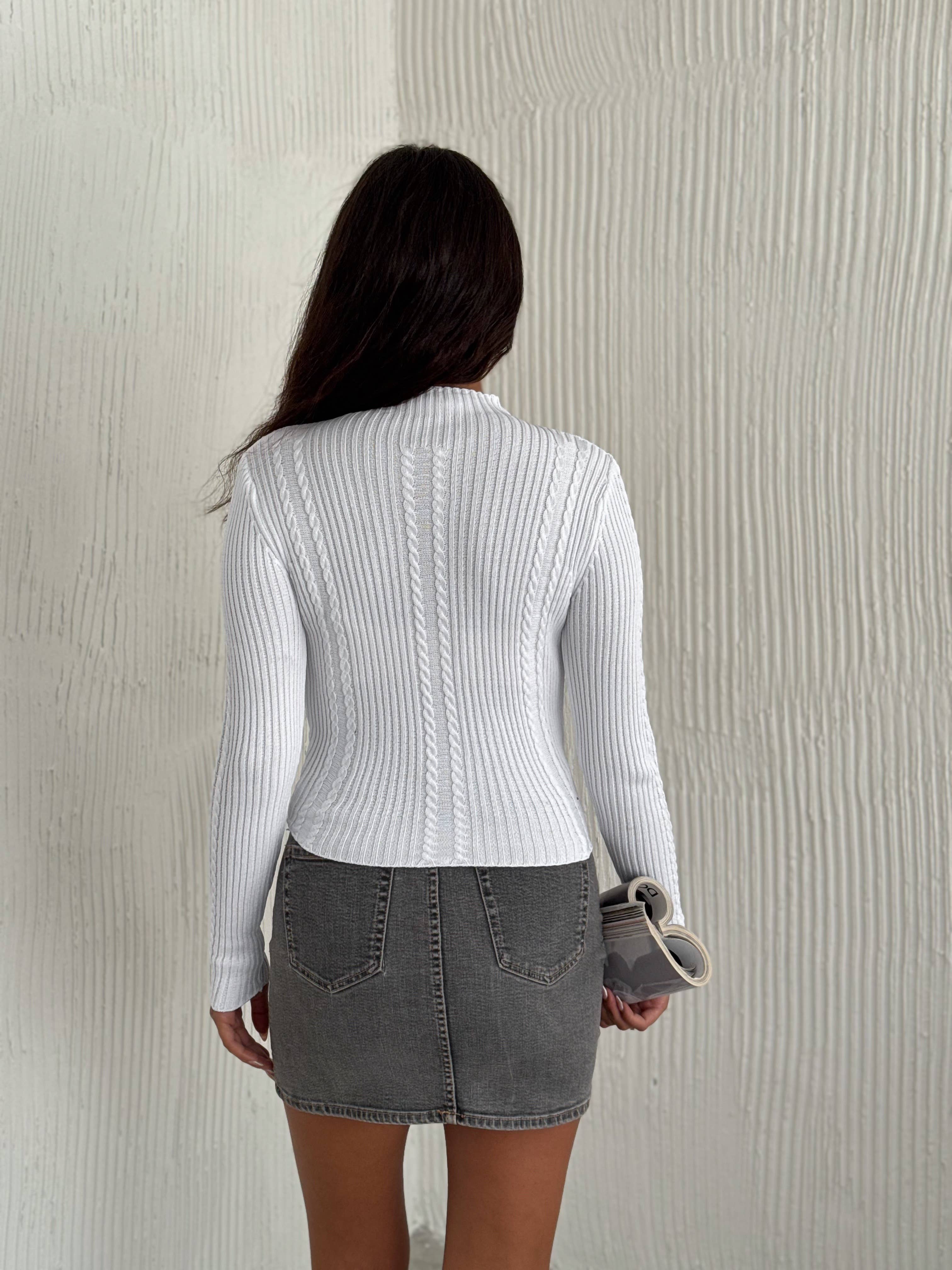 VAV NEW YORK – Großhandel Strickoberteil – Damen – Strickoberteil mit Stehkragen für Damen mit Zopfmuster8