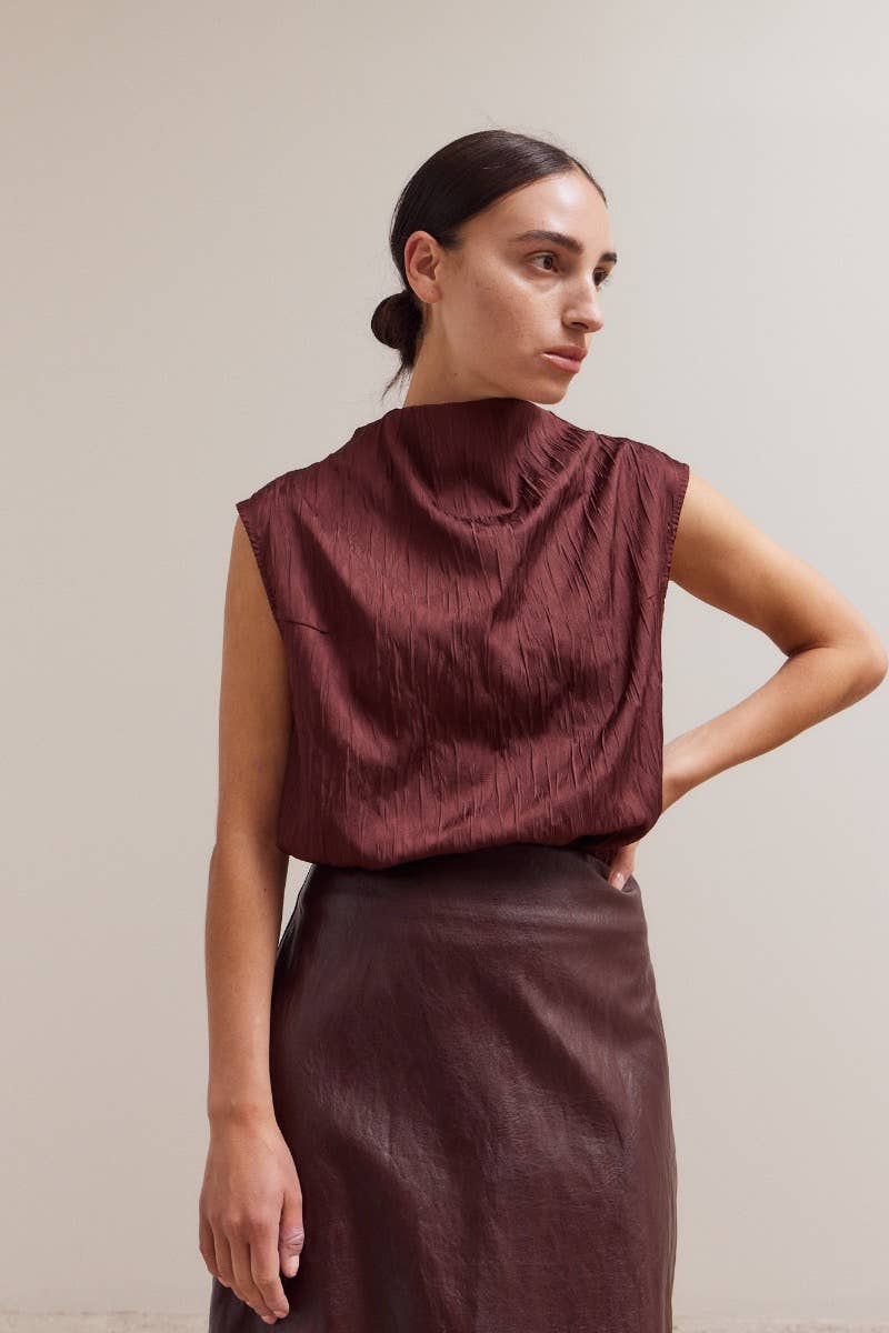 Grade & Gather - Vendita all'ingrosso Camicetta - Donna - 42090 - CANOTTA A COLLO ALTO RANDOM SEER6