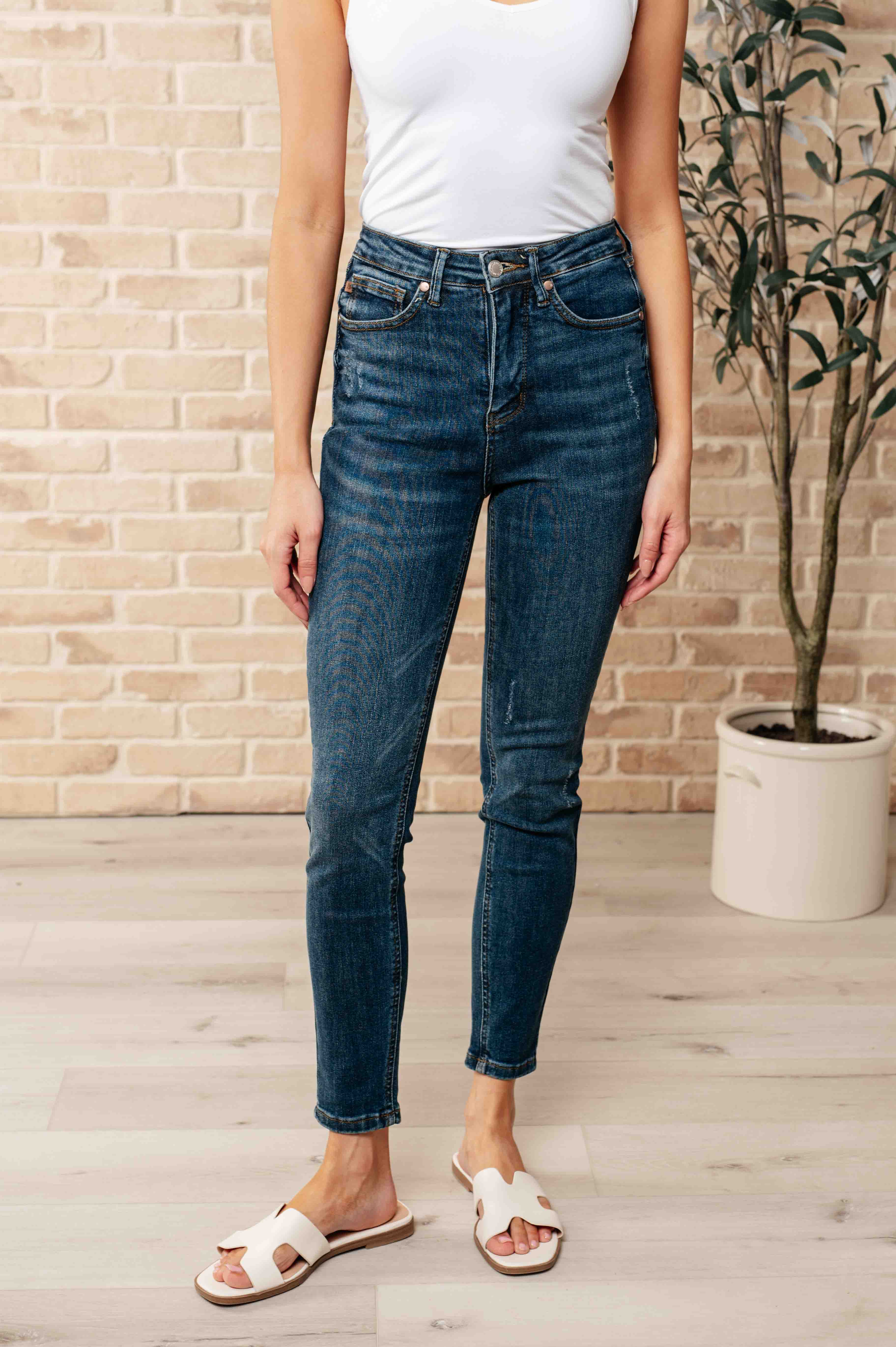Avenue Wholesale - Wholesale Jeans - Women's - Judy Blue High Rise Control Top Skinny Jeans3