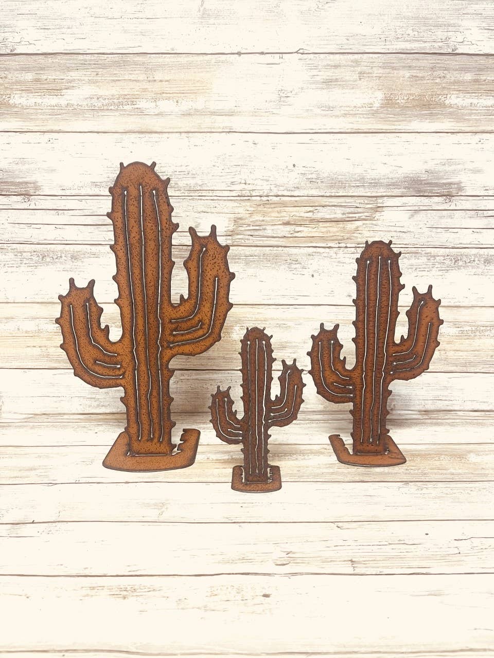 Universal Ironworks USA - Wholesale Outdoor Ornament/Decor - Emporium Cactus Yard Art Set Of 3 Rustic Metal Decor