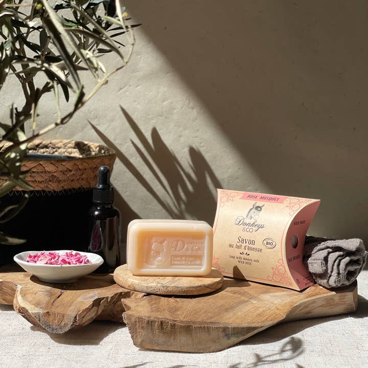 DONKEYS & Co. - Venta al por mayor Pastilla de jabón - Jabón Bio leche de burra Rosa Mosqueta 100g - Promoción - 20%