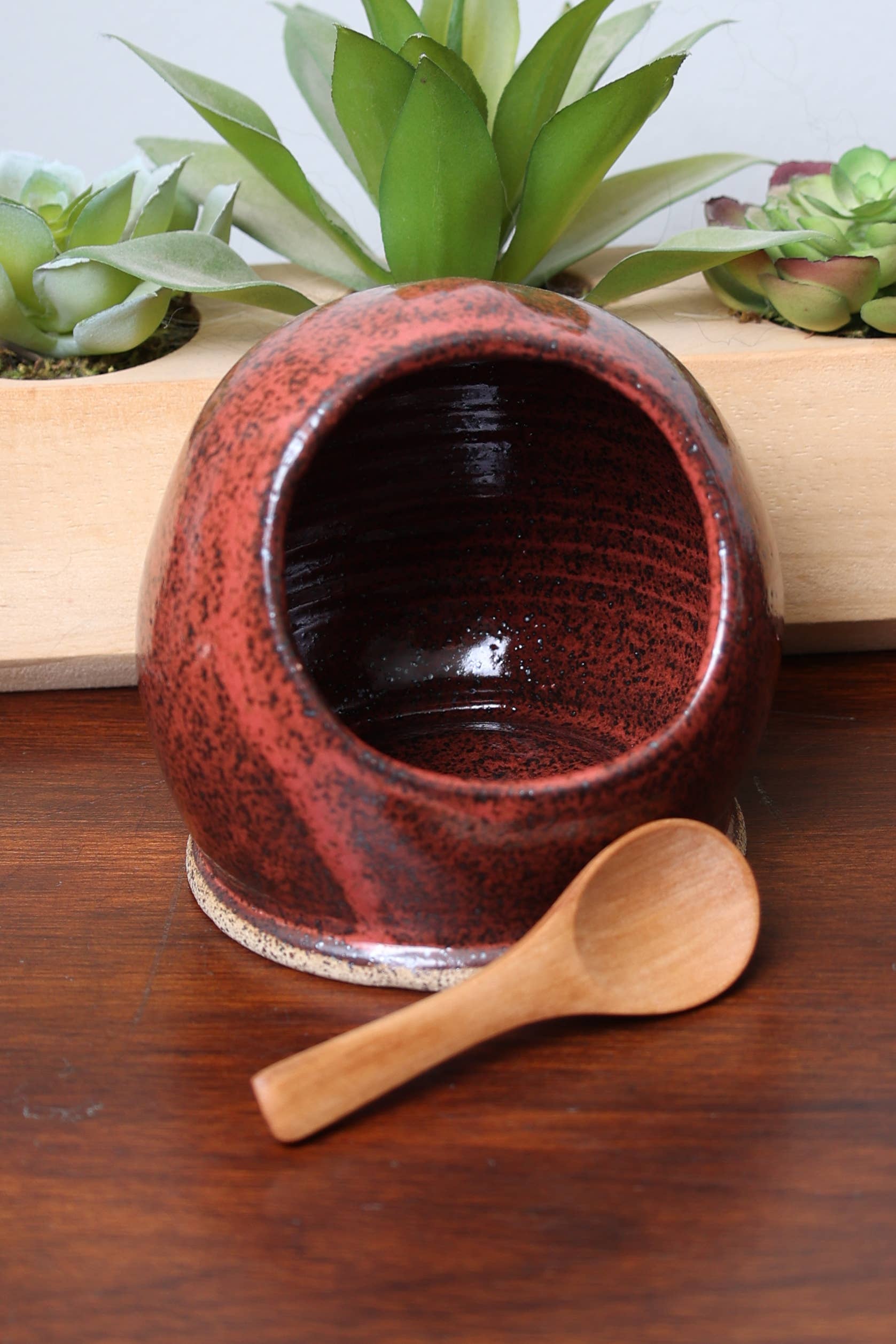 Sawdust and Clay - Wholesale Salt & Pepper Shaker Set - Artisan Ceramic Salt Pigs10