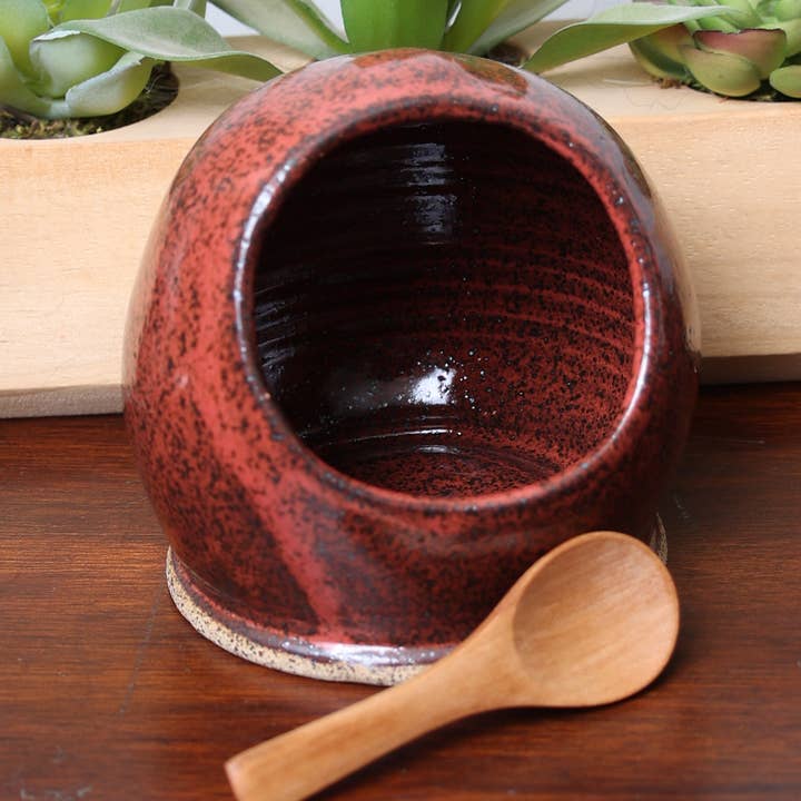 Sawdust and Clay - Wholesale Salt & Pepper Shaker Set - Artisan Ceramic Salt Pigs10