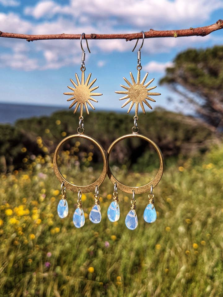 Schumer Opalite lysekrone Hoop Øreringe for engroshandel hos Moon & Milk