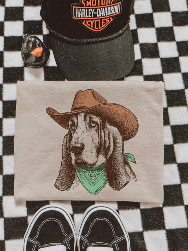 Sugar & Velvet Collective Wholesale - Wholesale T-Shirt (Graphic) - Women's - HOUND DOG TEE