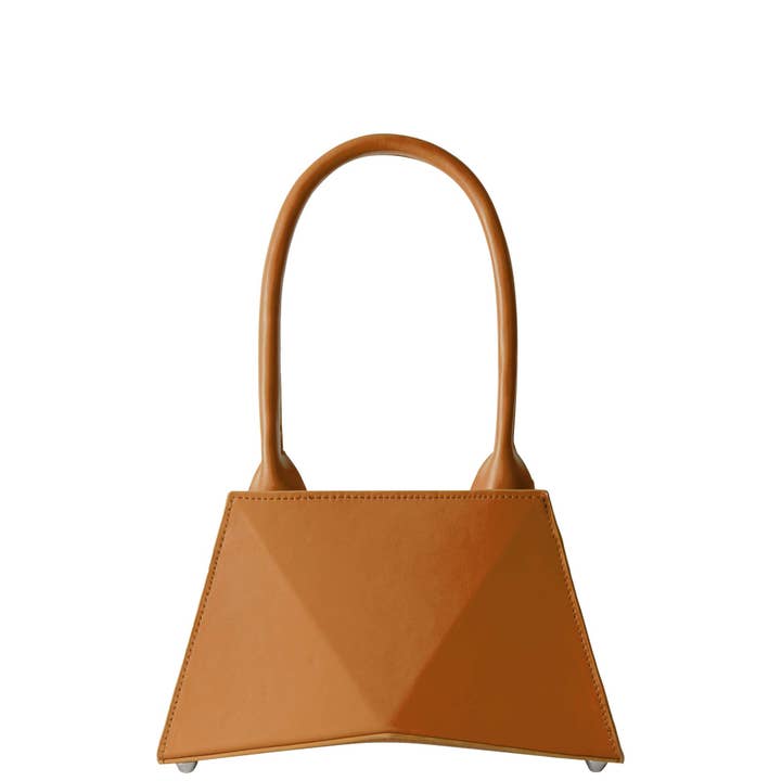 tato petit en cuir marron pour la vente par veni morgan