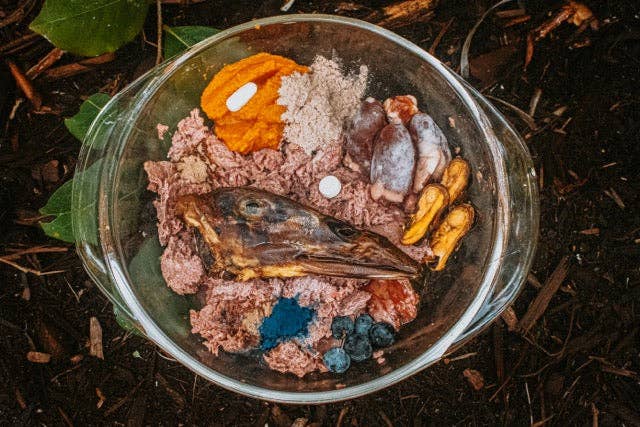 Wild n Fresh Treats – wholesale Pet treats – Dog – Dehydrated Duck Heads2