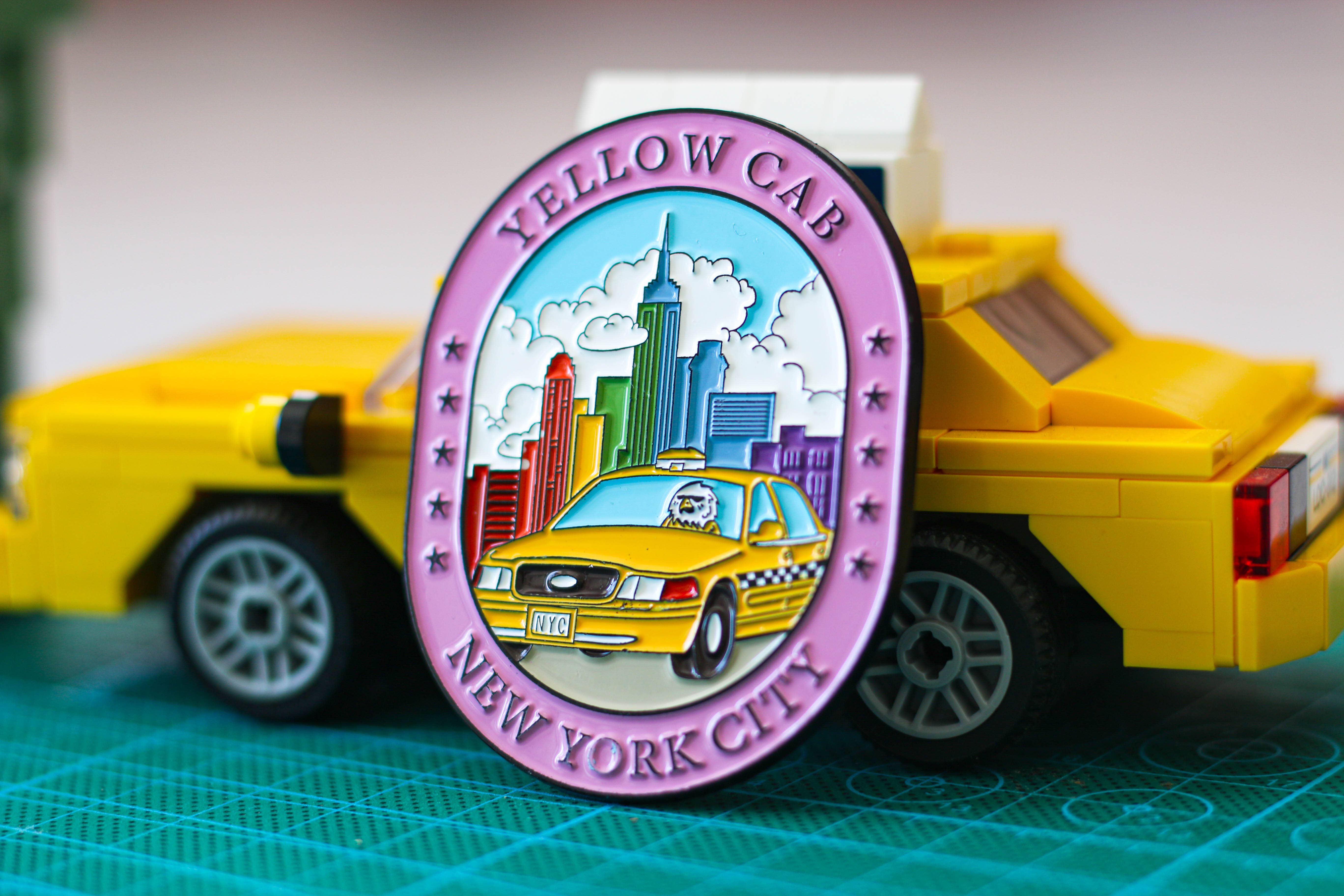 BigZoo Store - Vendita all'ingrosso Spilla da bavero - Spilla in smalto Taxi Giallo di New York6