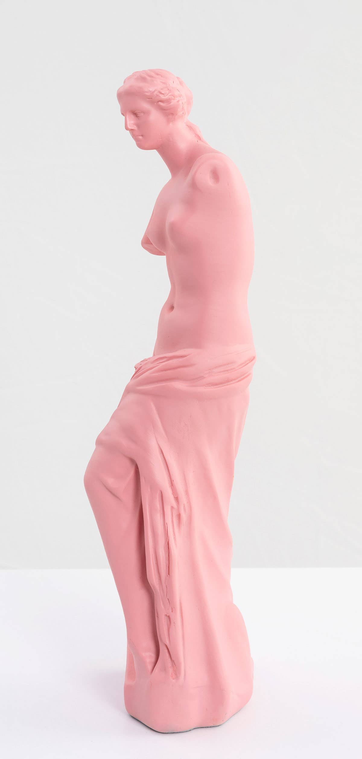 Gdeco - Wholesale Sculpture - Venus Rose Resin Sculpture 30Cm2