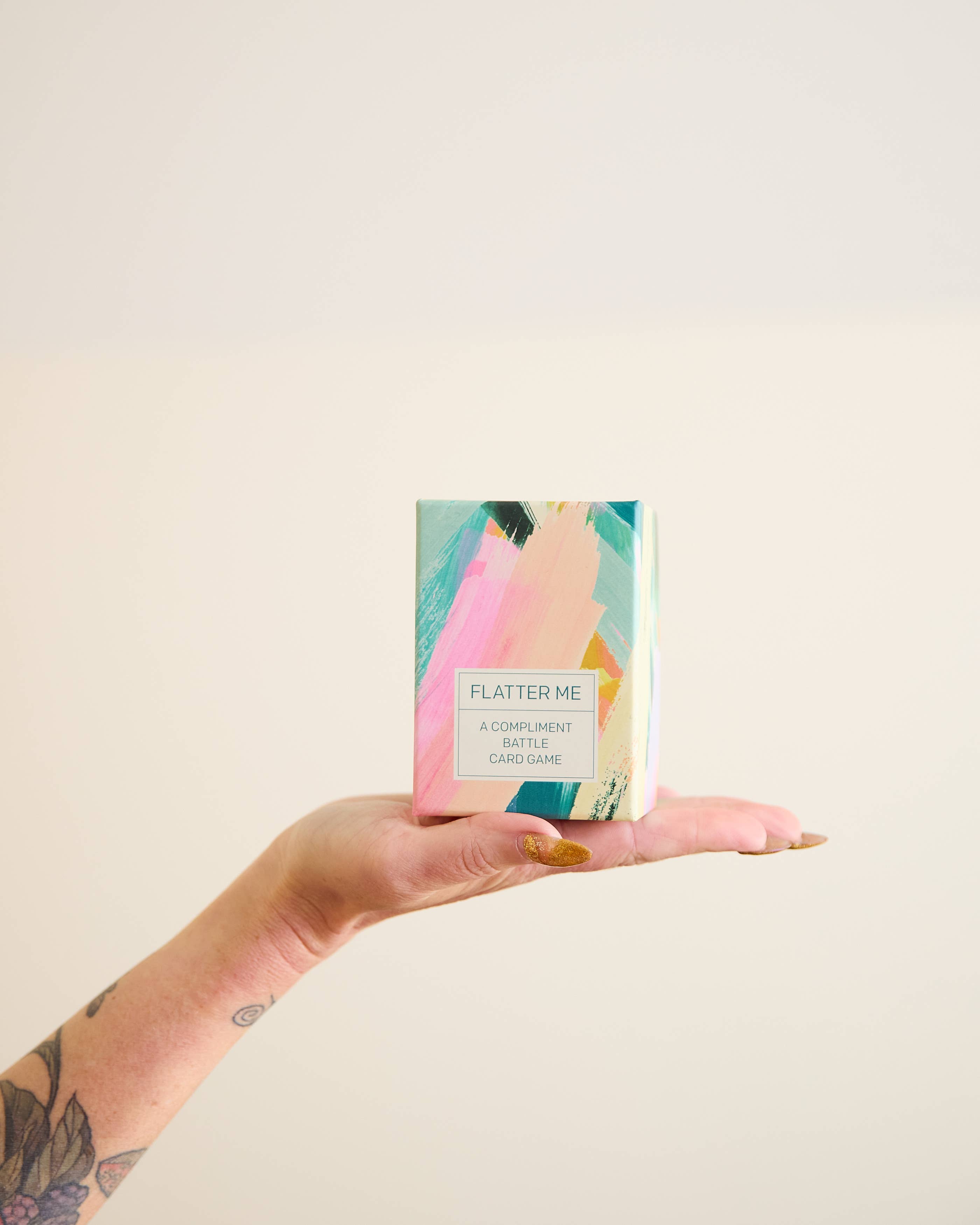 Pink Tiger Games - Wholesale Card Game - Flatter Me: A Compliment Battle Card Game12