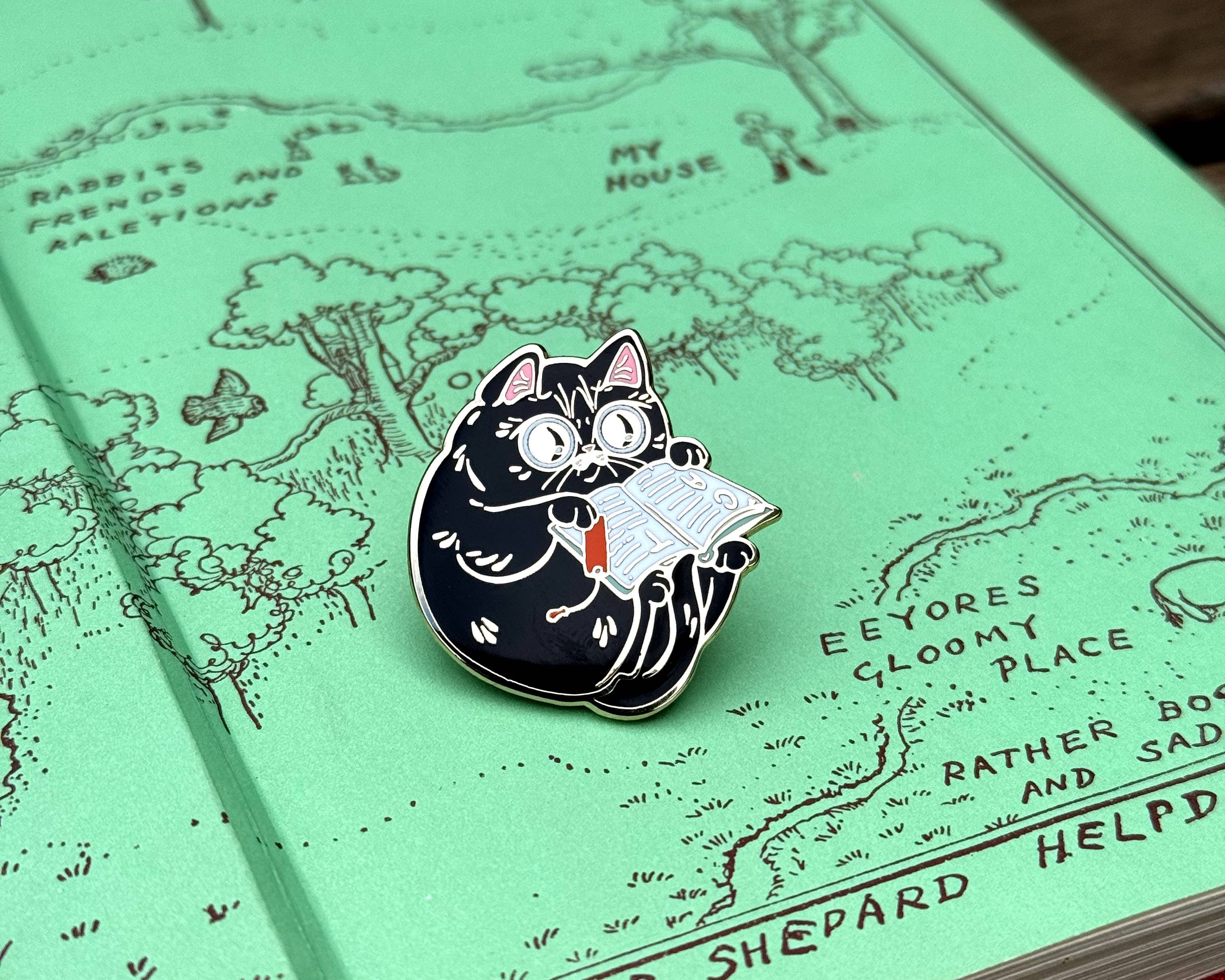Paper Puffin - Wholesale Lapel Pin/Button - Book Reading Cat Enamel Pin  0