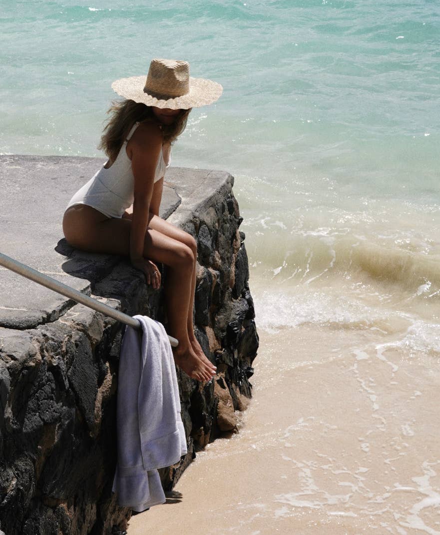 Augustine Hat Co. – wholesale Stråhatt – Dam – Nalu - strandhatt med bred vågig brätte3