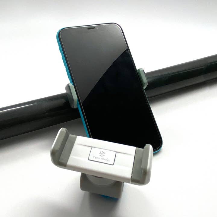 Tech Candy - Wholesale Phone/Tablet Stand - ROLL WITH ITÂ HANDS-FREE PHONE CLIP