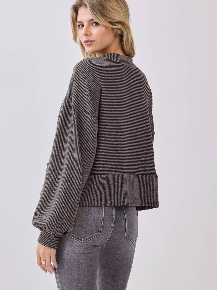 BOMBOM - Wholesale Knit Sweater - Women's - TL2078 Ribbed Button-Up Knit Pullover2