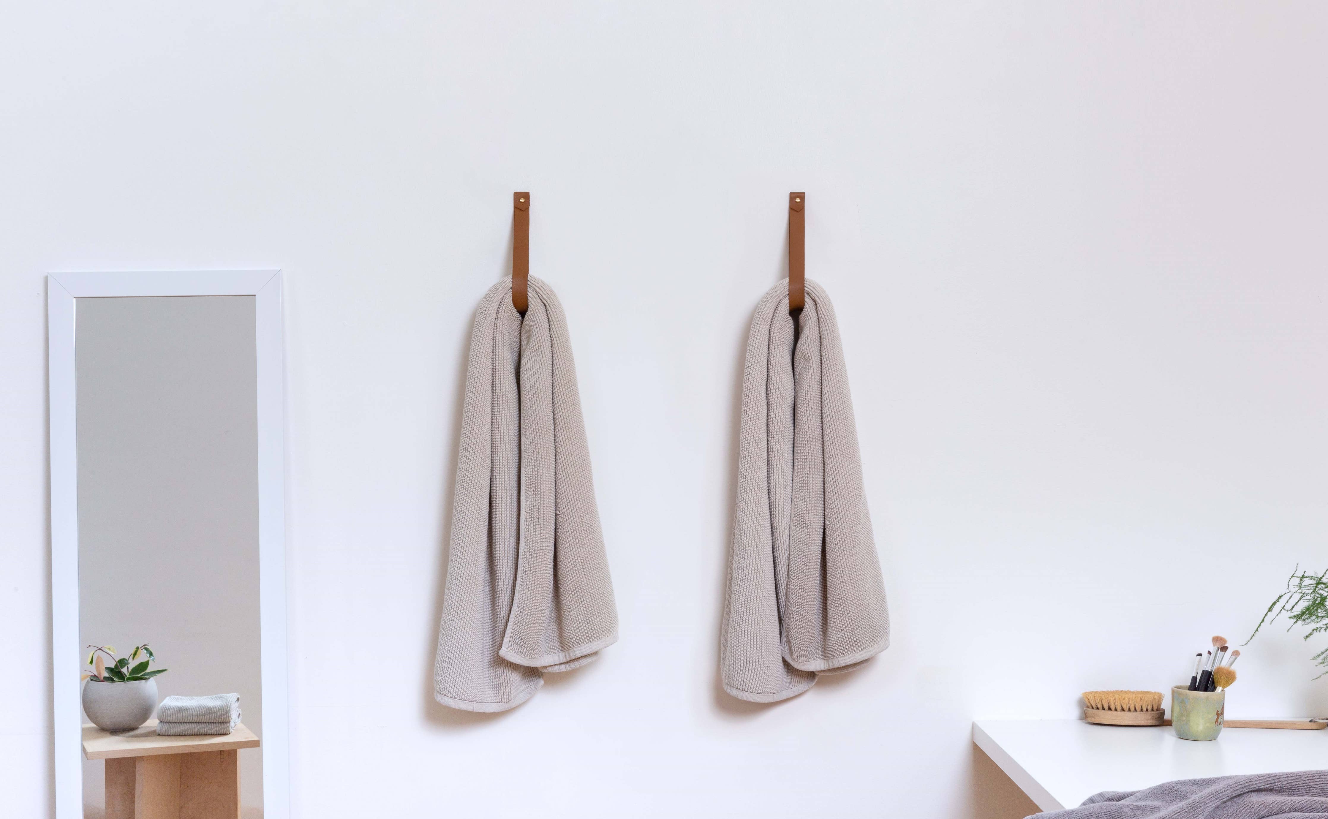 Keyaiira – wholesale Väggkrok – Stor läder väggrem [V'ed end]4