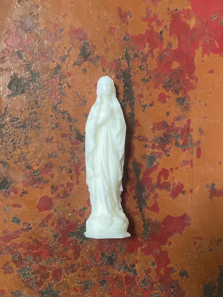 Madone (Vierge Marie) en cire coloris Blanc Immaculé pour la vente par GREENRANN