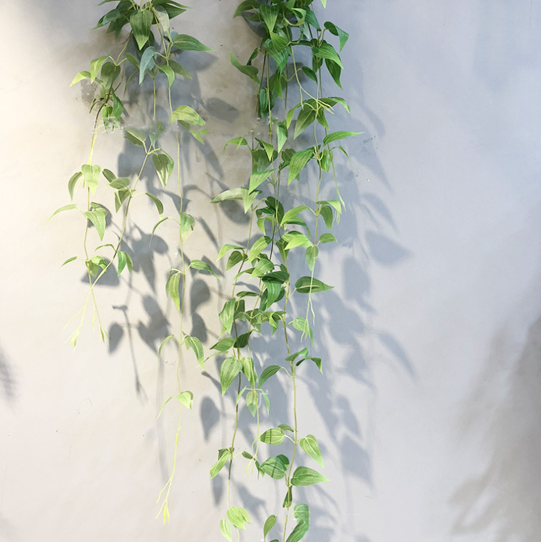 Sweet Home Deco - Vente Plantes artificielles - Buisson suspendu de feuilles de clématite en soie, fausses feuilles vertes4