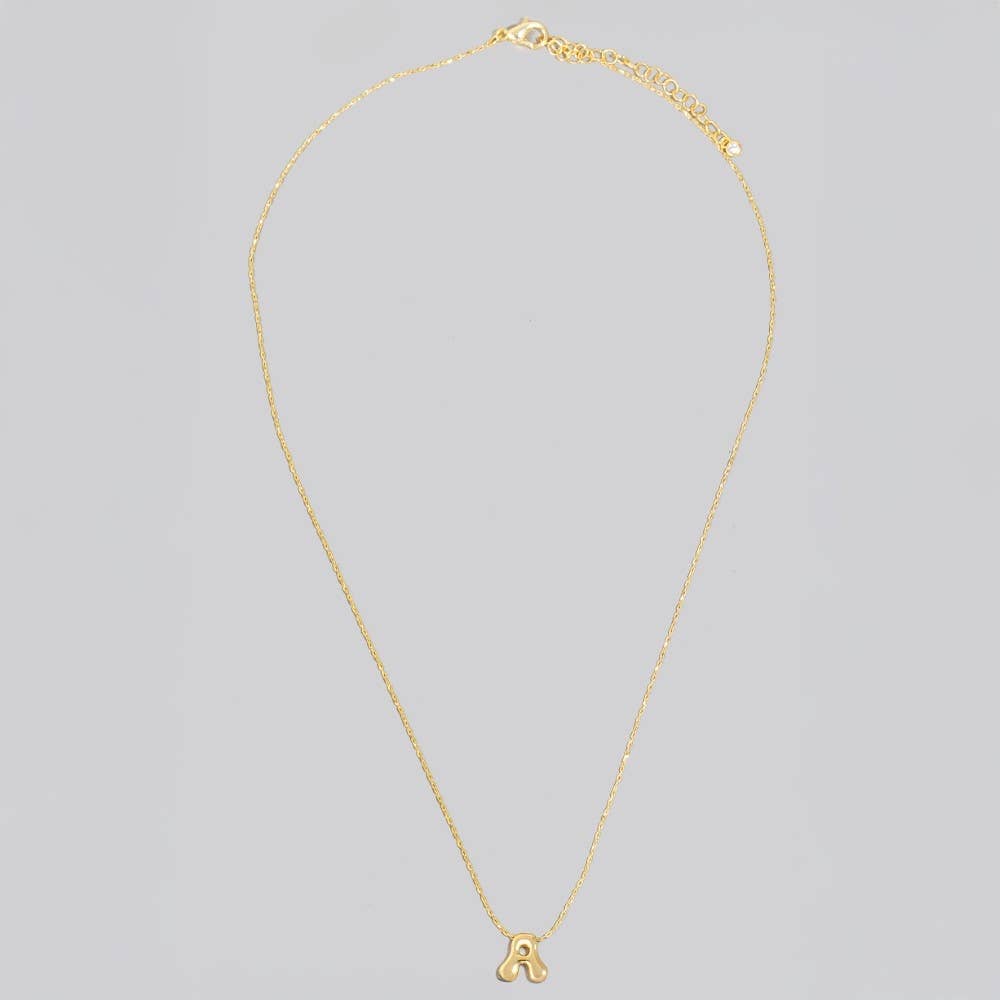 The Looks by Fame Accessories – Colar pingente/pendente por atacado – Colar com Pingente de Letra Inicial Banhado a Ouro1