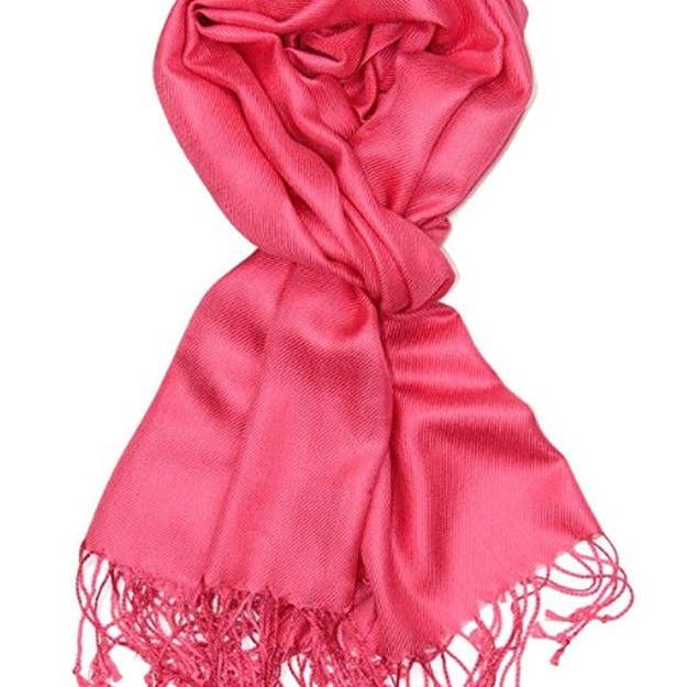 C17 - Sciarpa a scialle in pashmina color corallo di un pezzo per la vendita all'ingrosso da parte di Jasper Trading LLC