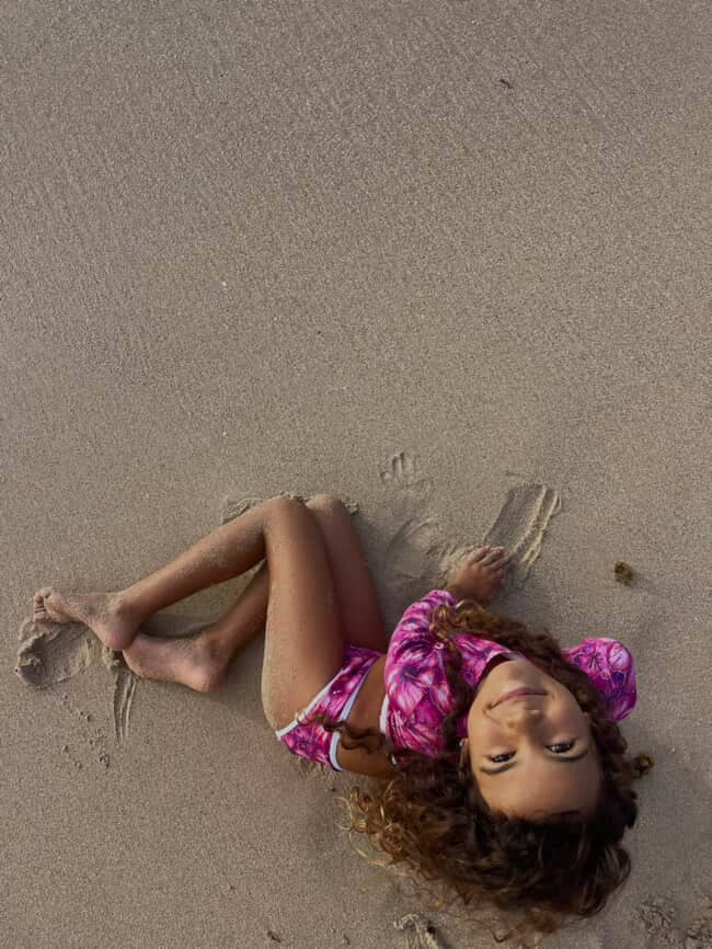 Stevie To-delt Børnebadedragt - Hibiscus Hunny for engroshandel hos Malo Kai