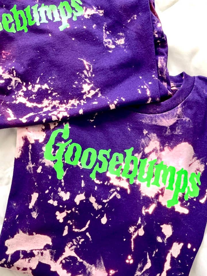 Goosebumps | Halloween | Bleget syrevasket T-shirt for engroshandel hos whaddupkait designs