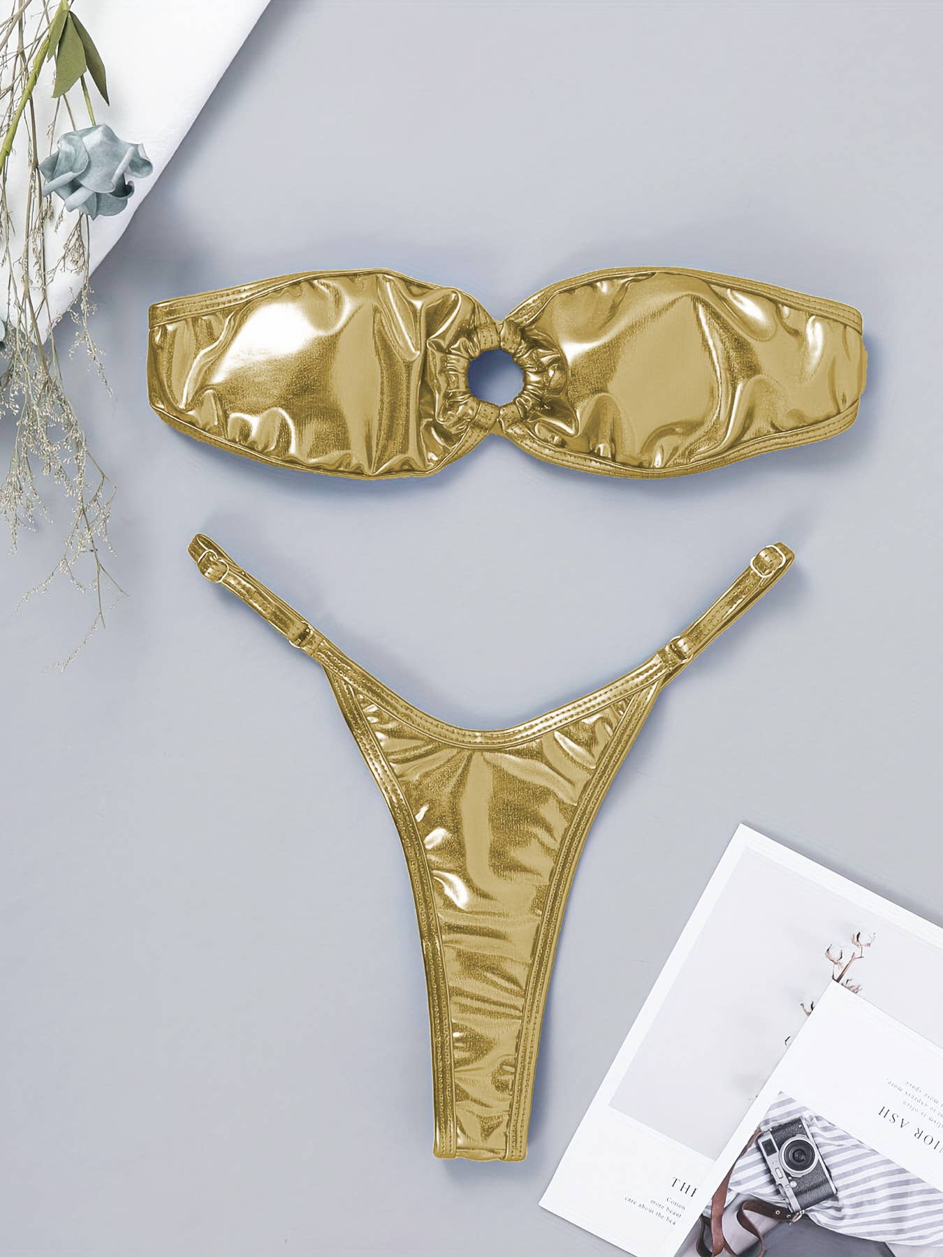 Tourtiwi - Wholesale Bikini - Dames - Sexy bikinibadpak zonder rug in goud met buisvormige bovenkant6