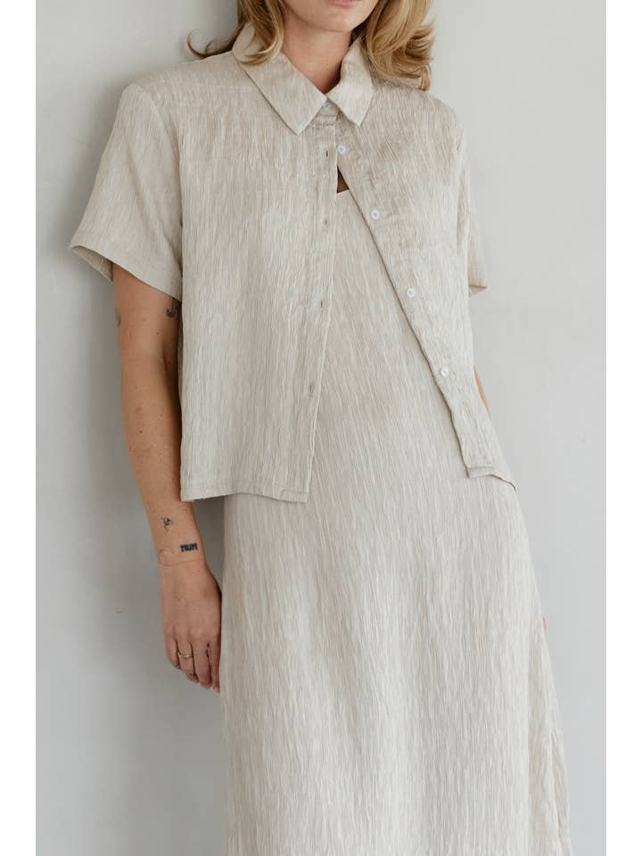 MOD REF - Vendita all'ingrosso Camicia button down - Donna - The Miranda Top | Top con bottoni testurizzati6