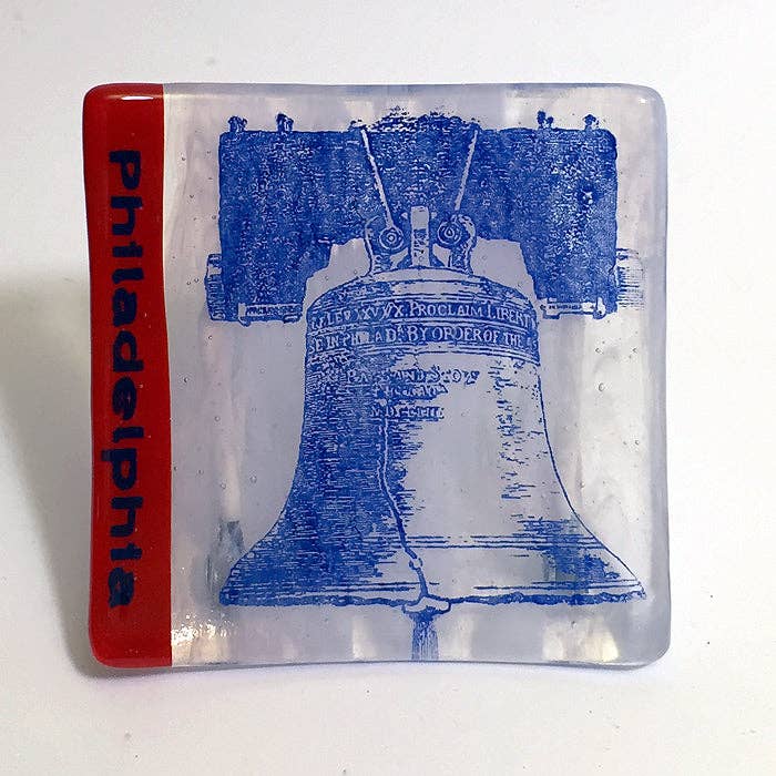 Kiku Handmade | Contemporary Fused Glass Home Goods - Wholesale Decorative Plate/Dish/Bowl - Philadelphia Liberty Bell Fused Glass 4.5" Catch-all Dish2