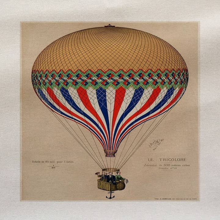 Tricolor med et fransk flag tema Trykt Fabric Panel for engroshandel hos Hills Of Fabric