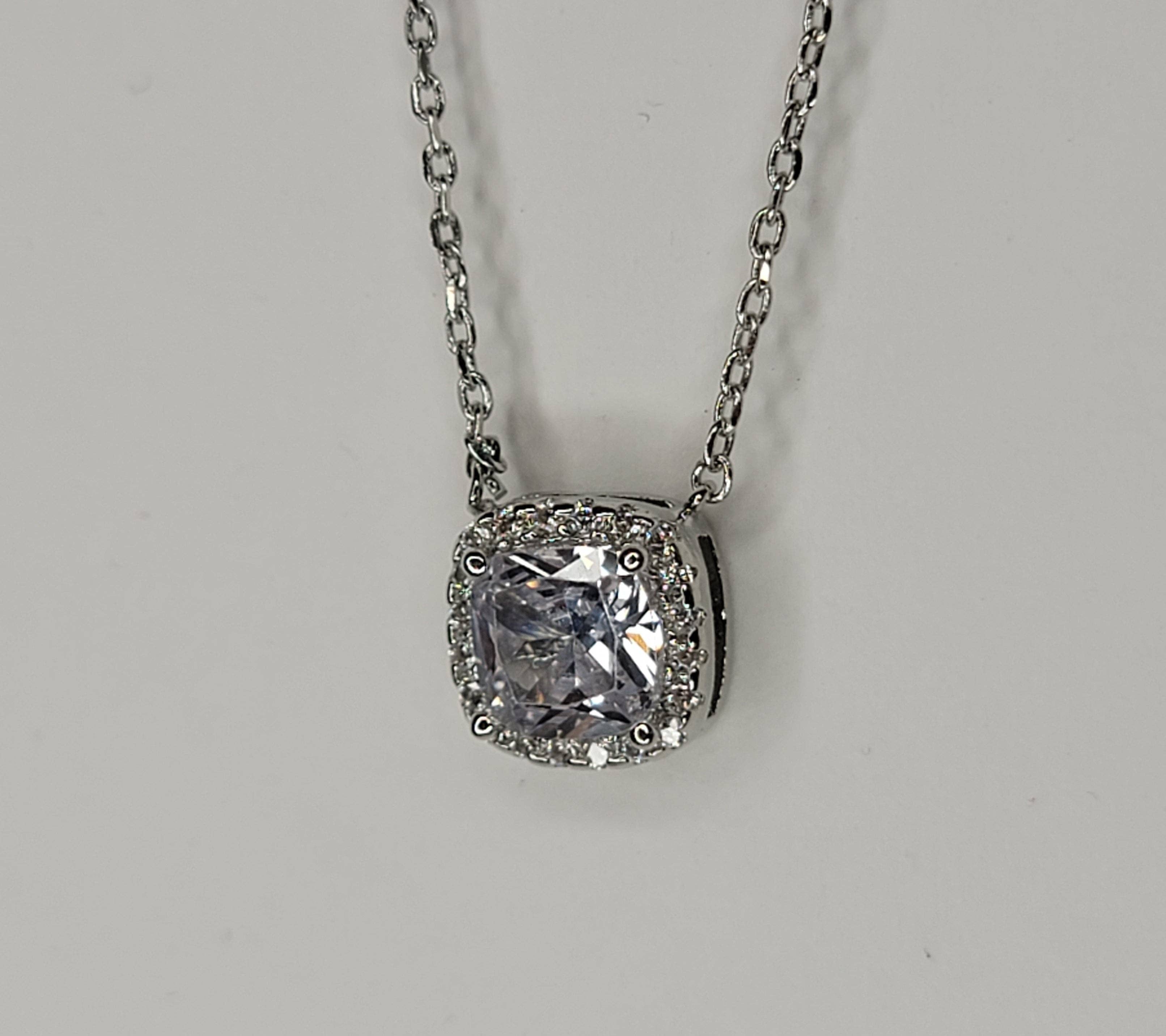 BETTYOH INC – Colar pingente/pendente por atacado – Colar de Baguete Quadrada Zircónia Cúbica5