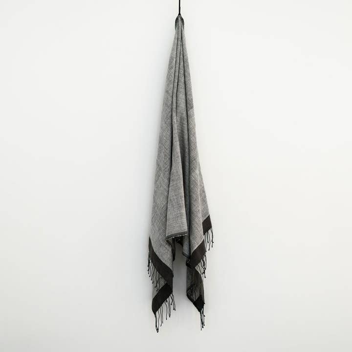 Studio Nordhaven - Wholesale Bath Towel - Savu Towel, Grey/Black - Hand Woven by Sera Helsinki