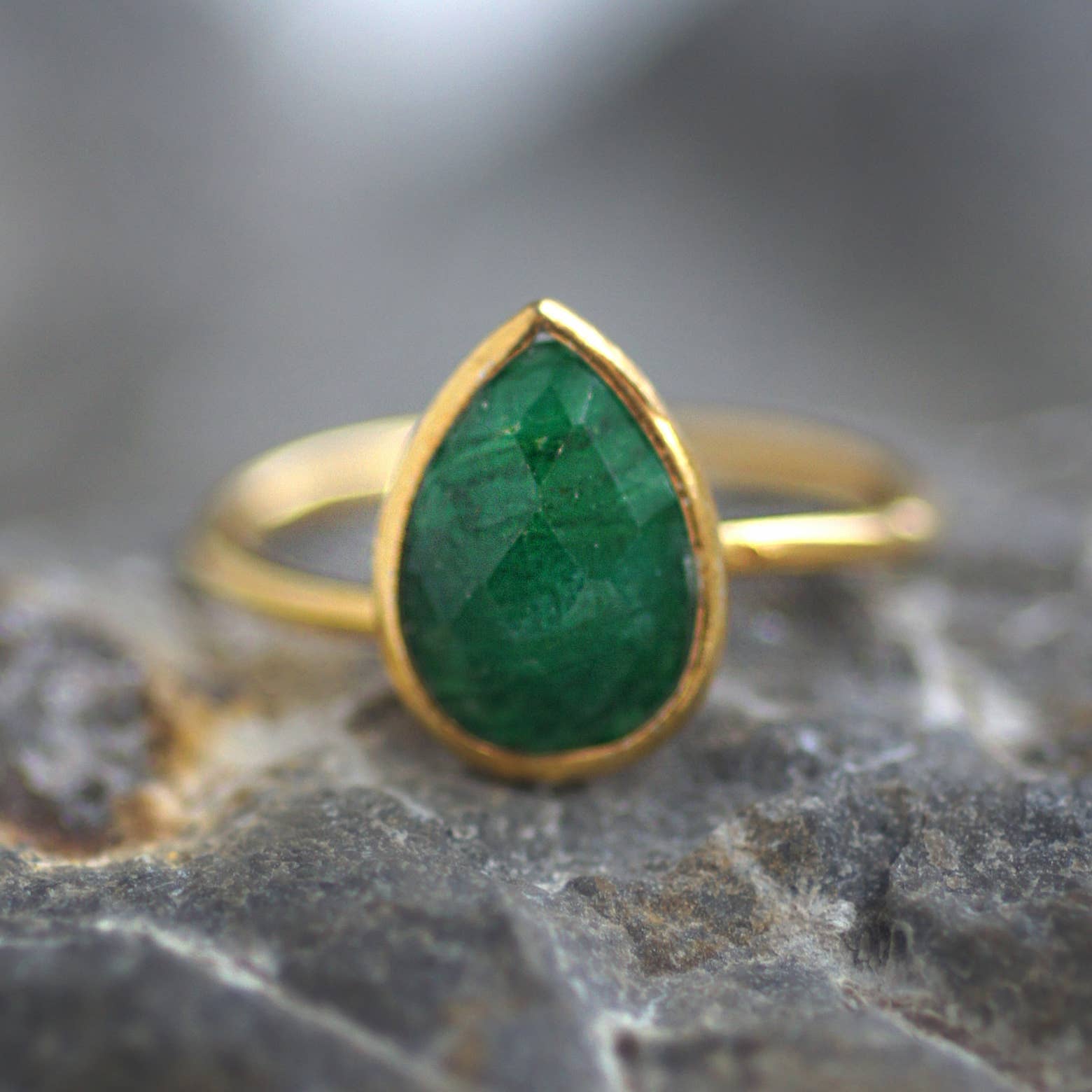 FELIX Z DESIGNS – Anel de pedra única/solitário por atacado – Anel de lágrima único, tamanho ajustável.1