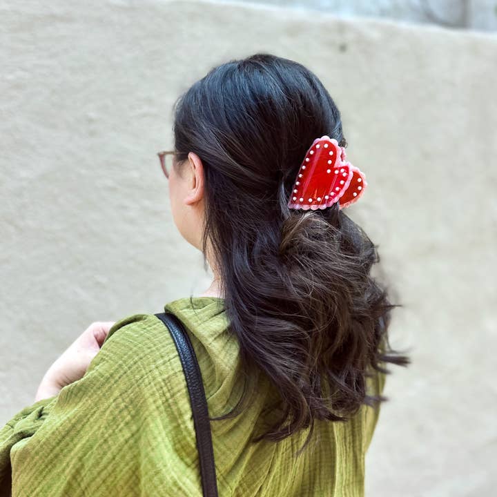 New Heights Studio - Wholesale Hair Clip - Women's - "Amorette" Hair Claw | Kitschy Retro Romantic Heart Claw3