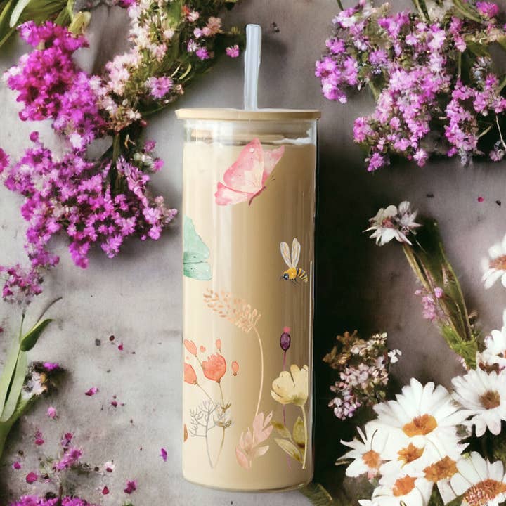 Blomster i engen 25 oz Glas Tumbler med bambus låg & S for engroshandel hos Modern Lifestyle Gifts