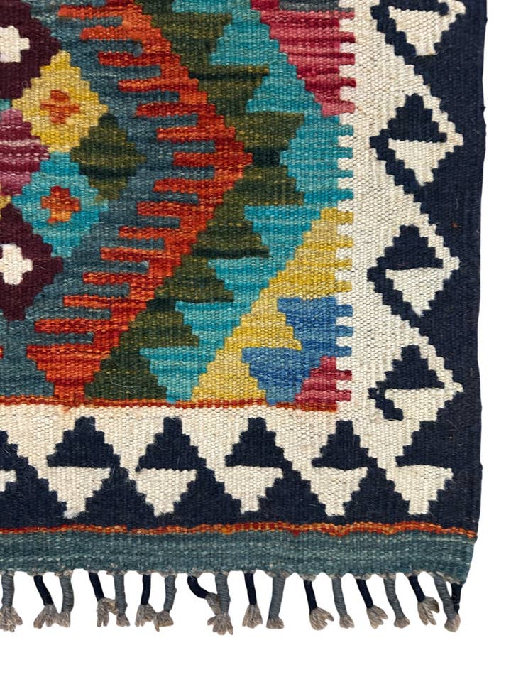 Kilim Accent Rug for wholesale by Turkmen Handicrafts