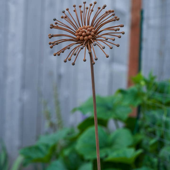 Elegant Garden Design - Wholesale Garden/Lawn Stake - Cosmos