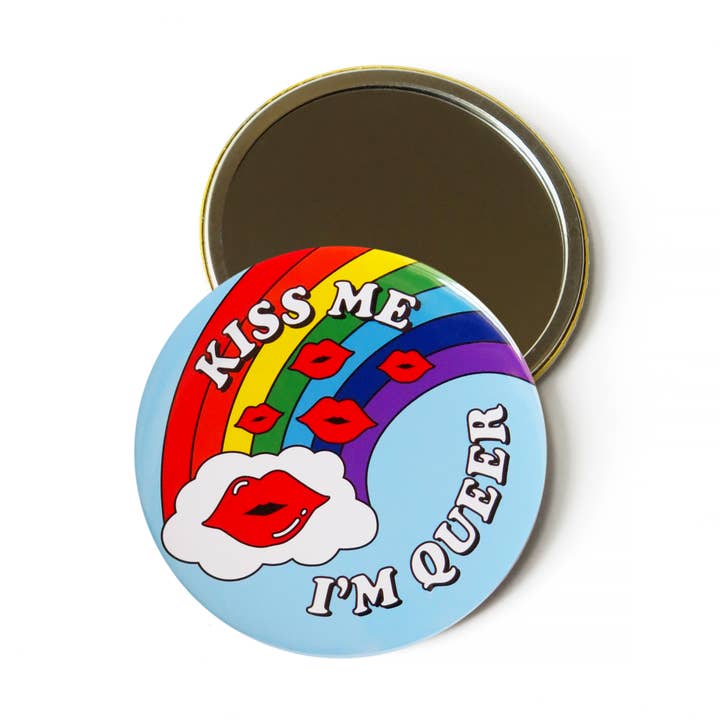 BÉSAME, SOY QUEER Espejo de Bolsillo Accesorios de Monedero Gay para venta al por mayor de Word For Word Factory
