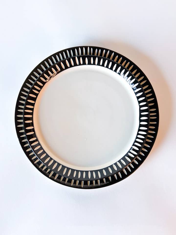 Zulu plates - Ticking Stripe for wholesale by SampleHAUS