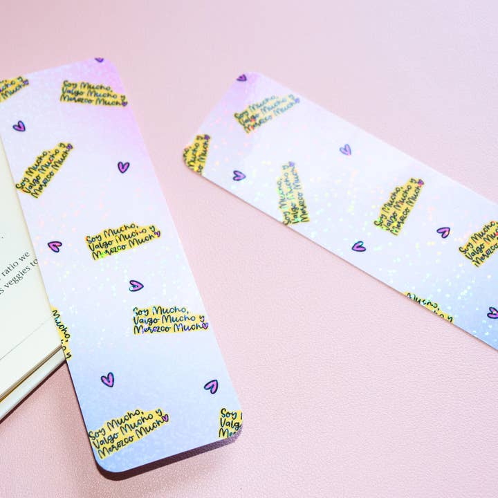 Soy Mucho Valgo Mucho Marque-page - Marque-page espagnol - Latine pour la vente par Espyz Studio