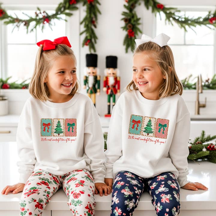 C'est le moment le plus merveilleux Sweat-shirt de Noël pour enfants pour la vente par Benny & Ray Apparel