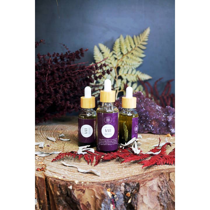 Ayamani Naturals - Vendita all'ingrosso Olio essenziale - Olio KALI | Olio rituale e per il corpo della Dea, con cristalli2