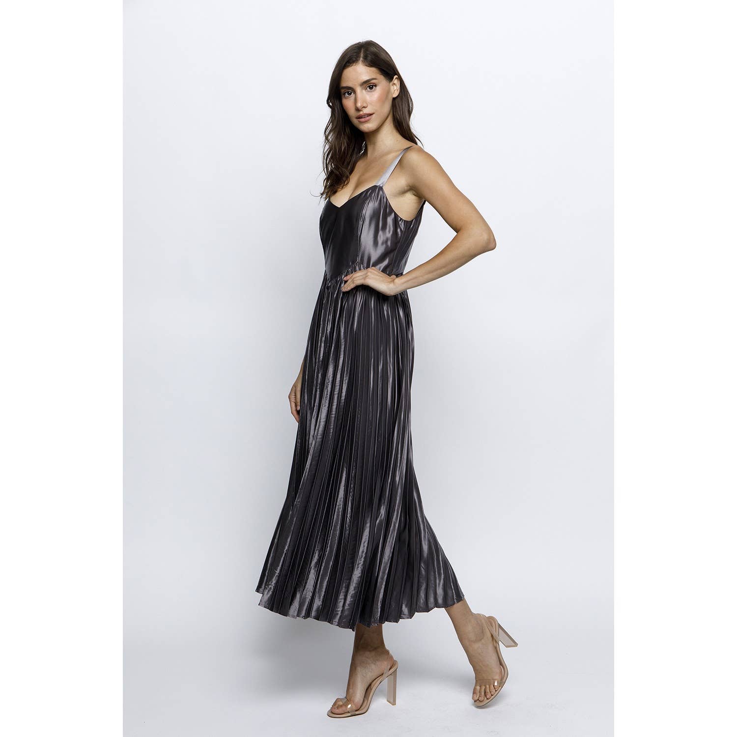STORIA – wholesale Dress – Women's – JD6918- SOLID SHEEN ACCORDION PLEAT MIDI DRESS 5