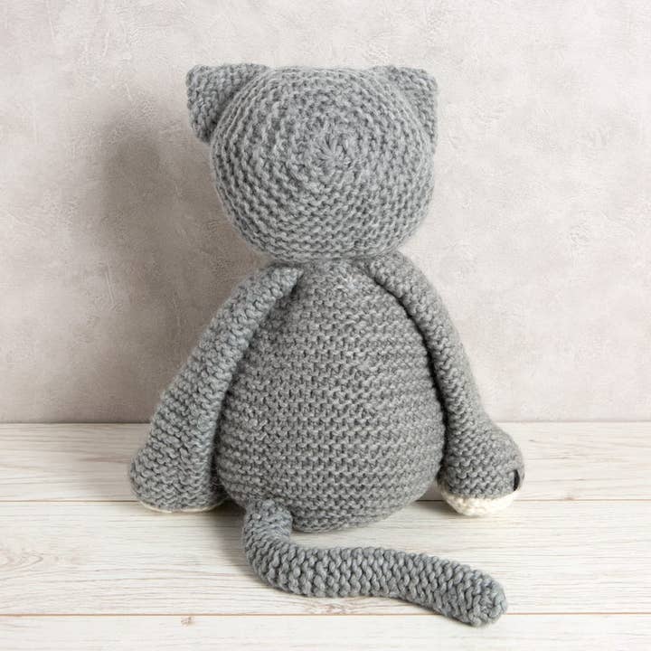 Wool Couture Company – wholesale Knitting/Crochet Supplies – Giant Chloe the Cat Knitting Kit