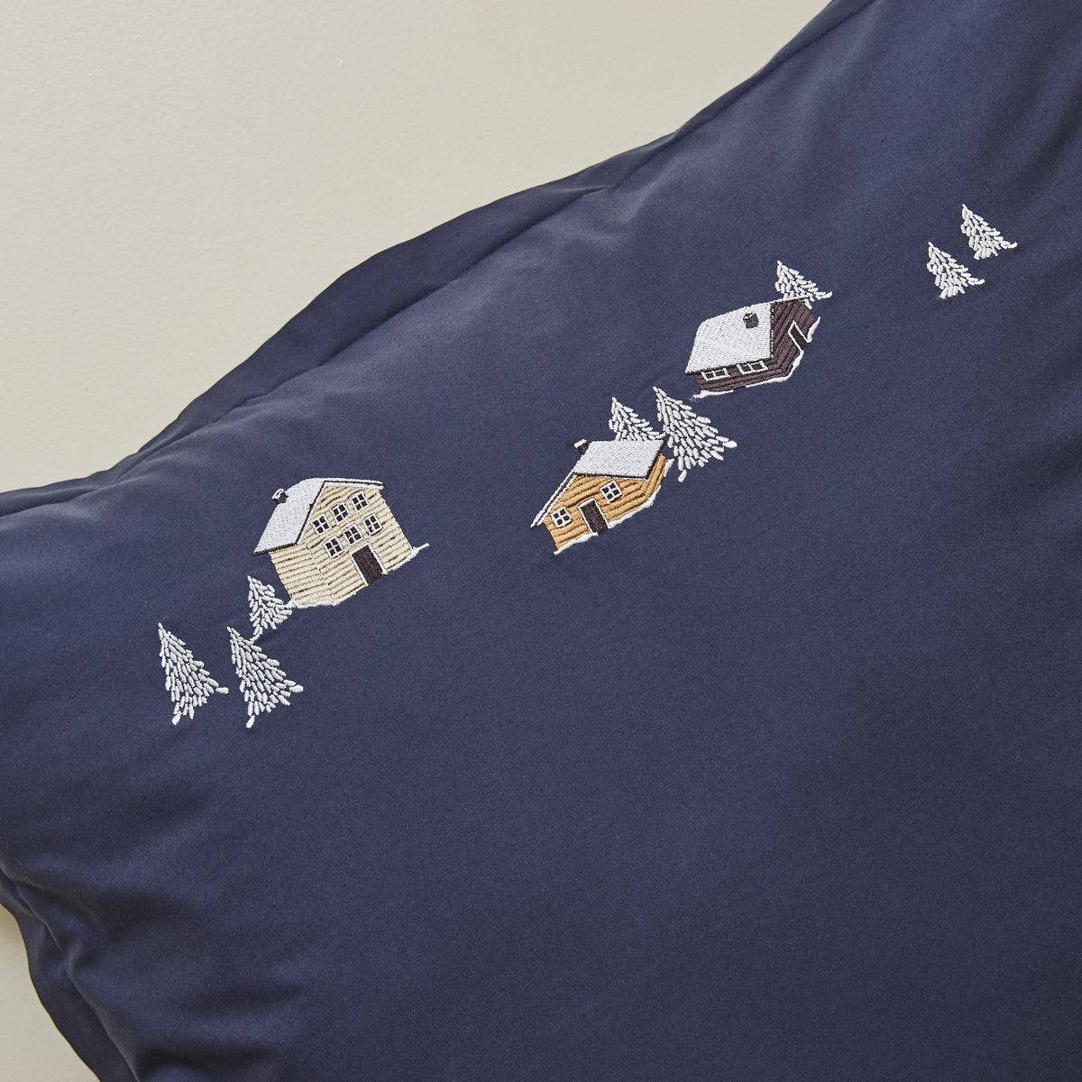 Sylvie Thiriez - Wholesale Bedding Pillowcase/Sham - Blue pillowcase Au coeur de la vallée 2